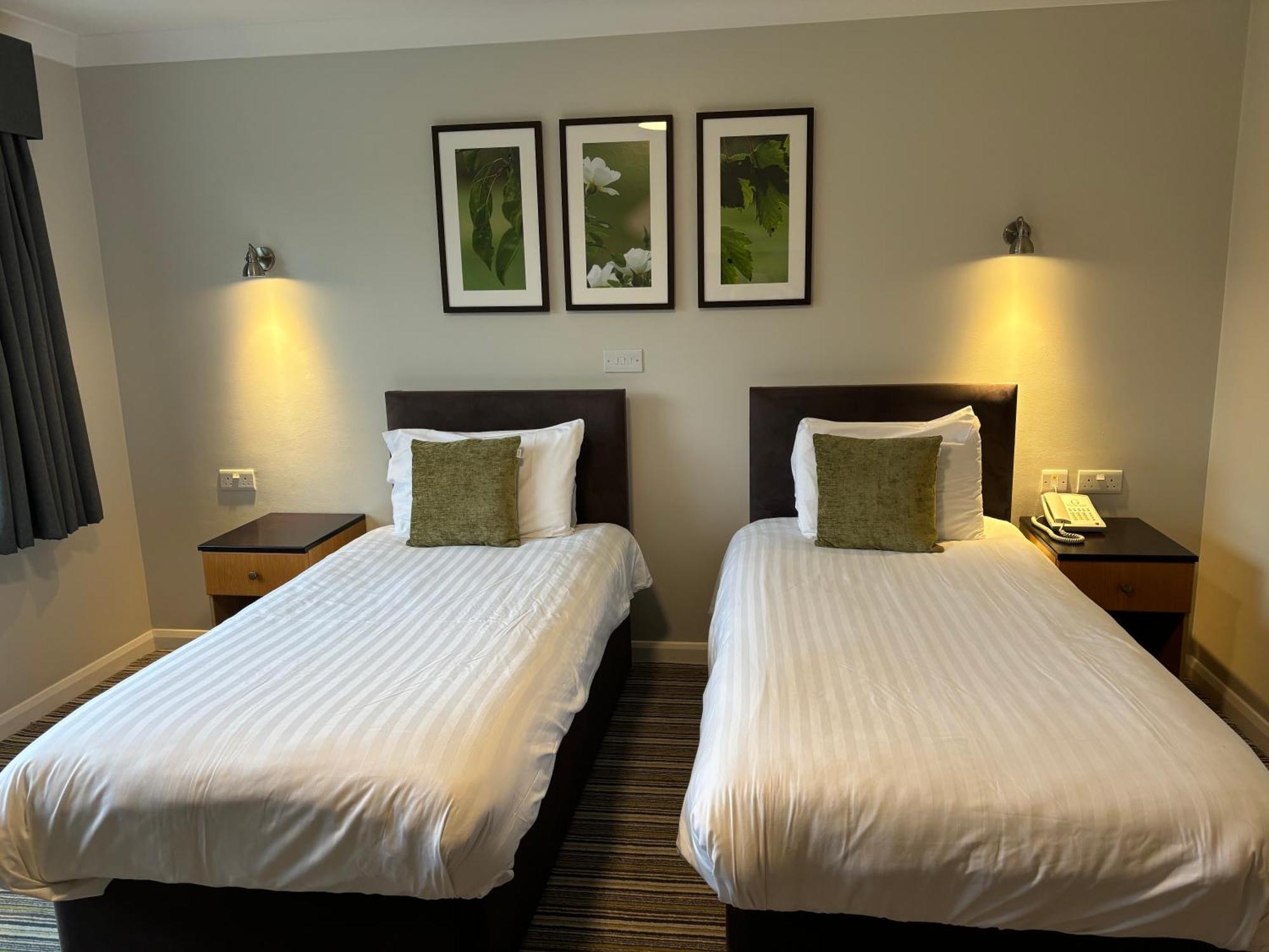 Greetham Valley Экстерьер фото